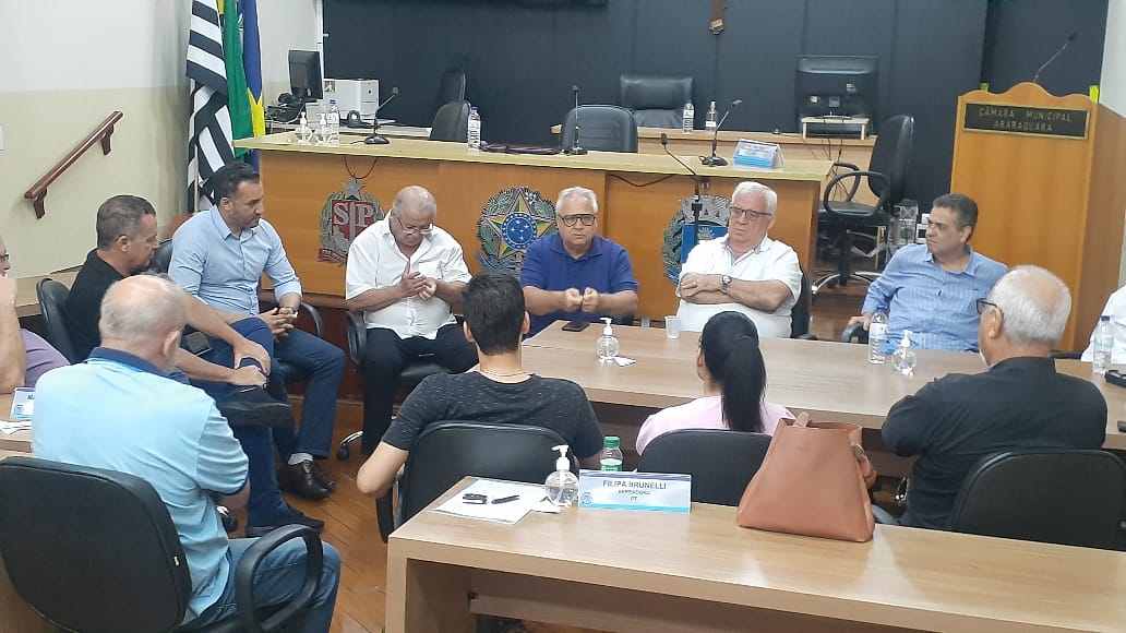 Foto 3 de 9 — Reunião do MDB define Delorges Mano como candidato a vice de Eliana Honain às eleições municipais